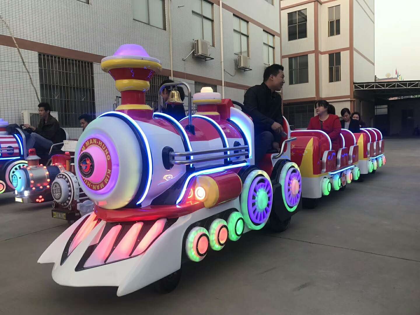 渝北商场小火车